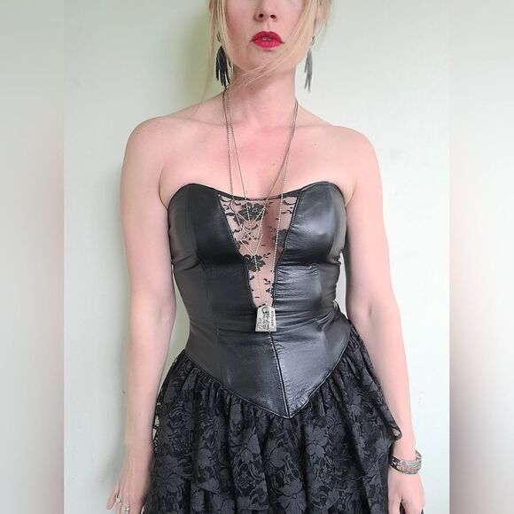 The Black Swan Iconic 1980s Leather + Lace Dress XS - Picture 9 of 16
